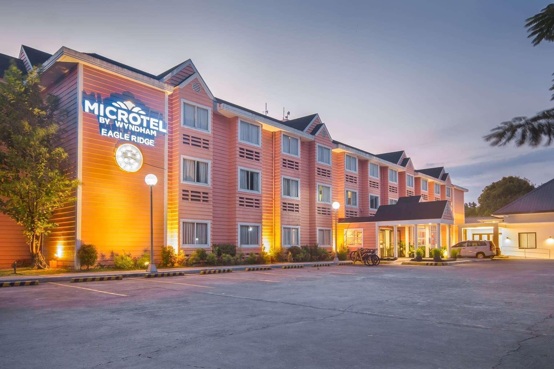 Microtel By Wyndham Eagle Ridge General Trias  Exterior photo
