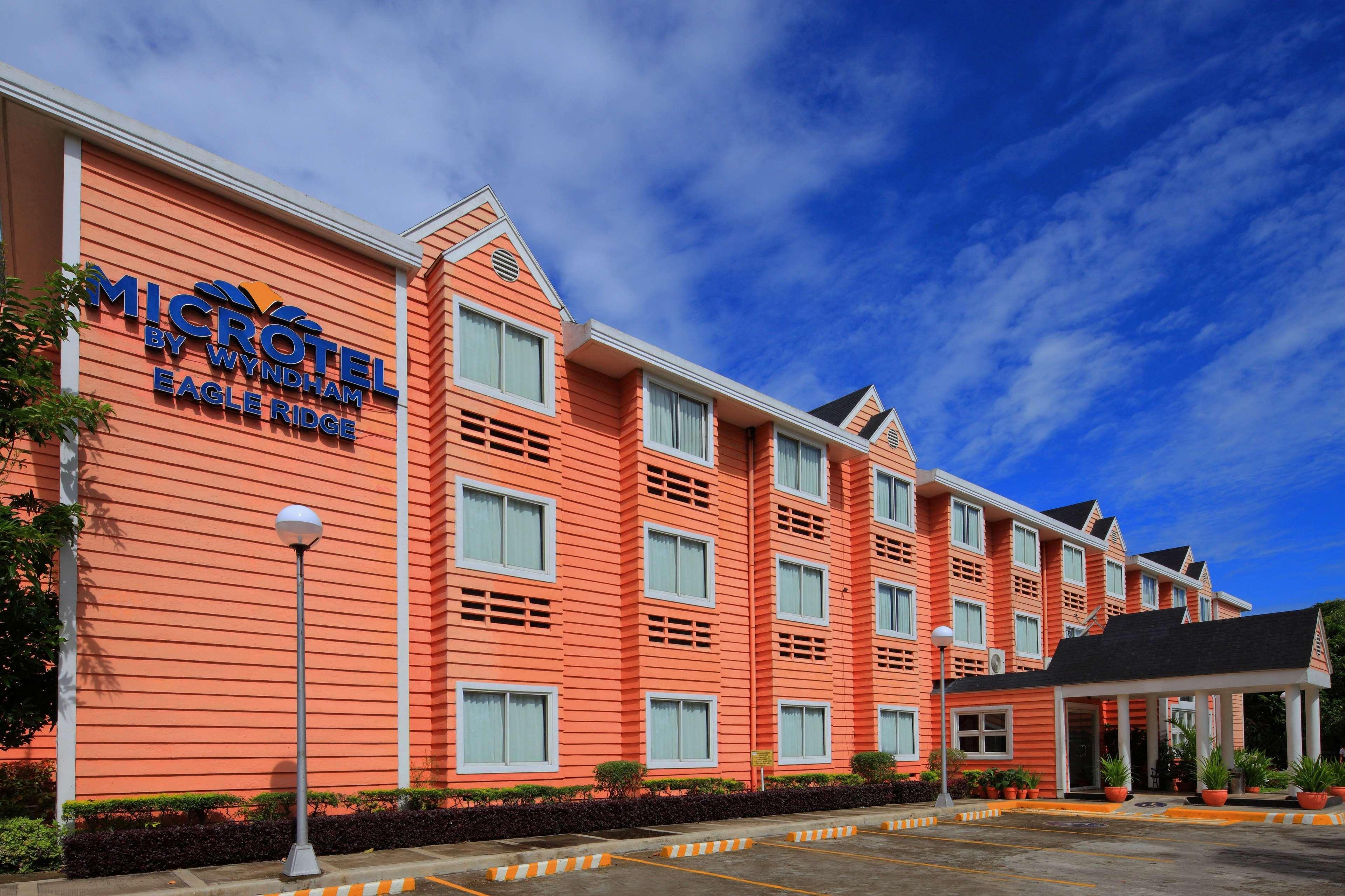 Microtel By Wyndham Eagle Ridge General Trias  Exterior photo