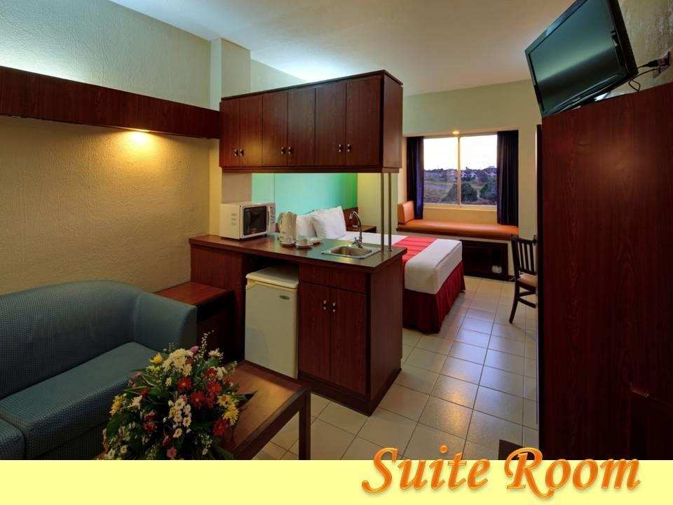 Microtel By Wyndham Eagle Ridge General Trias  Exterior photo