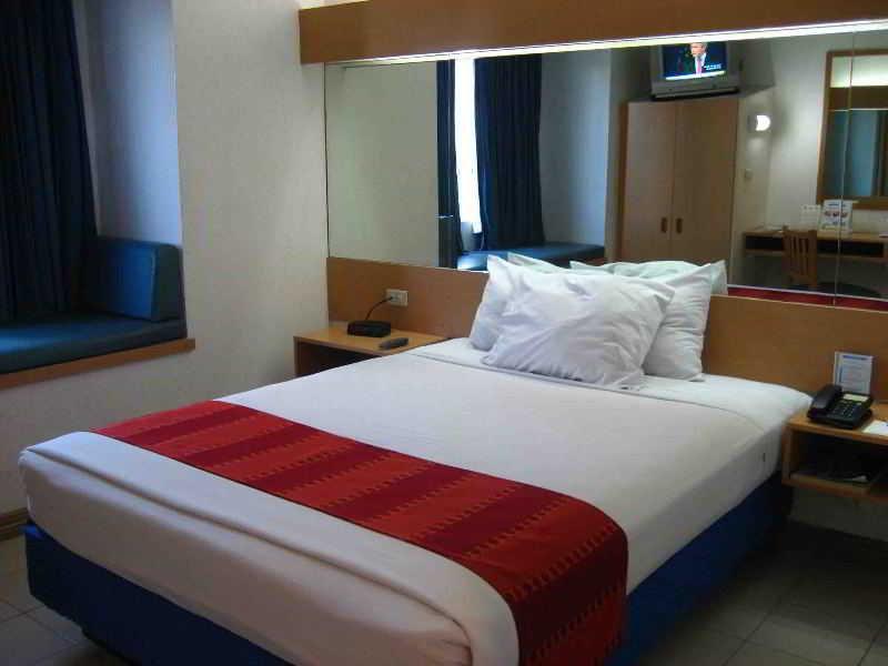 Microtel By Wyndham Eagle Ridge General Trias  Exterior photo